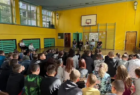 Szkoła Podstawowa nr 9 w Bytomiu wzięła udział w Narodowym Czytaniu „Dziadów”