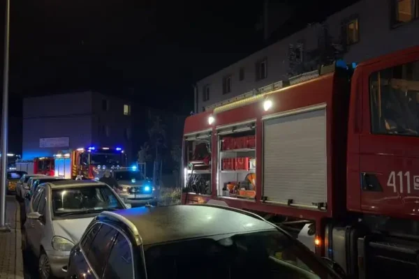Pożar i wybuch w mieszkaniu przy ul. Morcinka w Bytomiu. Budynek częściowo wyłączony z użytkowania