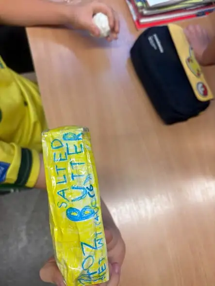 Kreatywny dzień w klasie 1b: gniotki, squishy i slime
