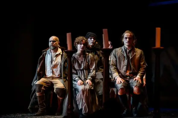 „Dziady cz. II” w Teatrze Nowym w Zabrzu – jesienny spektakl z nowymi rolami i ostatnimi biletami