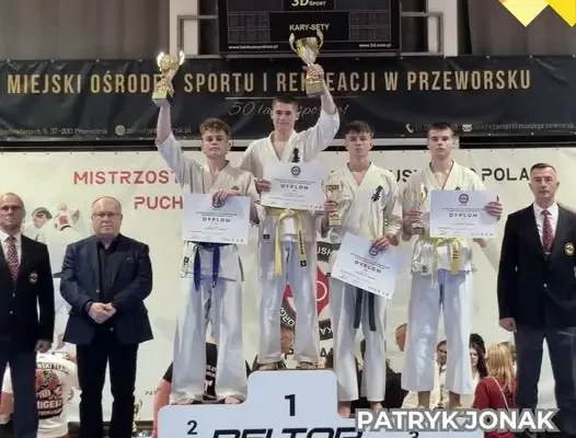 Patryk Jonak z Bytomia wicemistrzem Pucharu Polski Kyokushin IKO