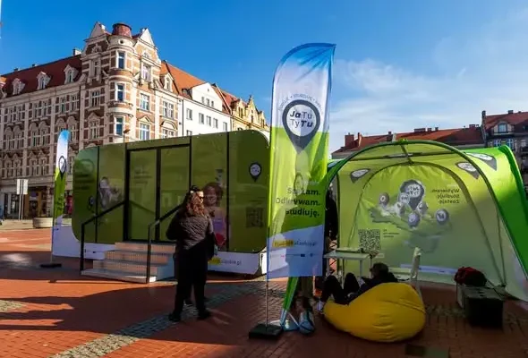 Mobilny escape room na bytomskim Rynku – ostatnia szansa na zagadki i poznanie śląskich uczelni