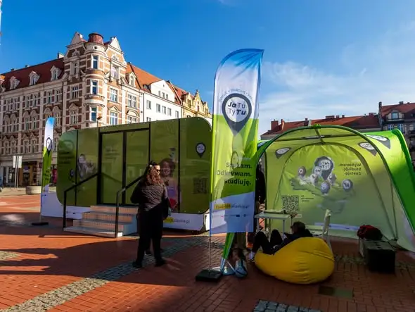 Mobilny escape room na bytomskim Rynku – ostatnia szansa na zagadki i poznanie śląskich uczelni