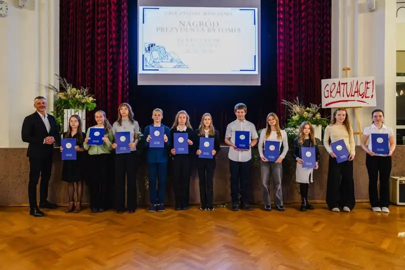 Bytom nagrodził najlepszych uczniów. Wśród laureatów Kornelia Pawlus z klasy 7b