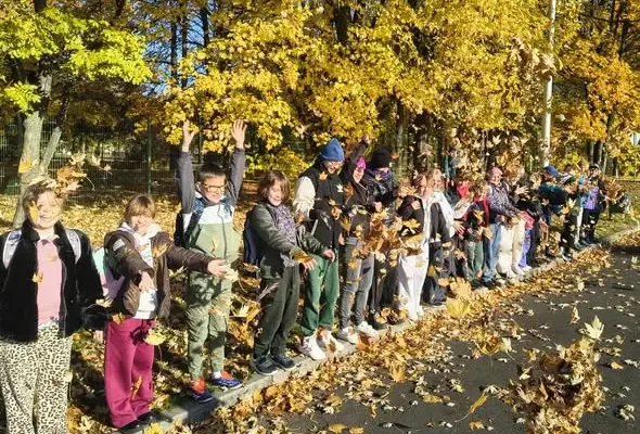Uczniowie z Bytomia odkrywali góralską tradycję w chorzowskim skansenie
