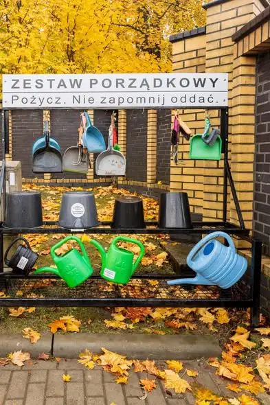 Bytom: darmowy sprzęt do porządkowania grobów na cmentarzu przy ul. Kwiatowej